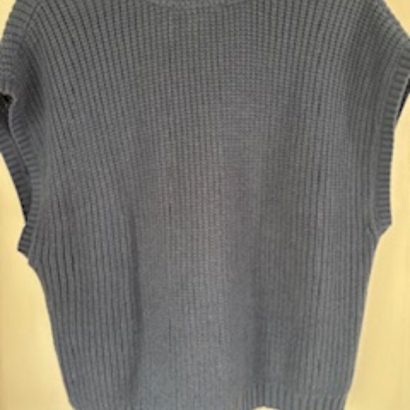 Eco Brand BY DESIGN OVERSIZED Blue Sweater Vest - Picture 3 of 6